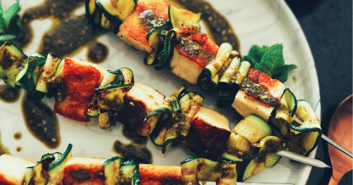 Zucchini & Halloumi skewers with Za’atar dressing Sirimon Cheese